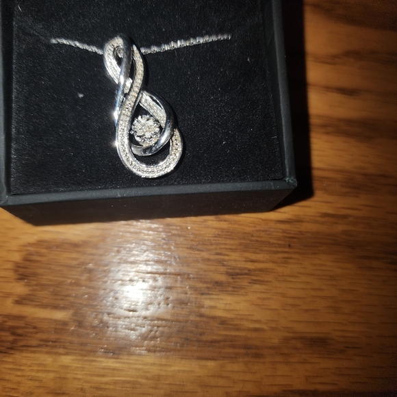 Brand NEW Zales! Diamond necklace - Picture 4 of 8